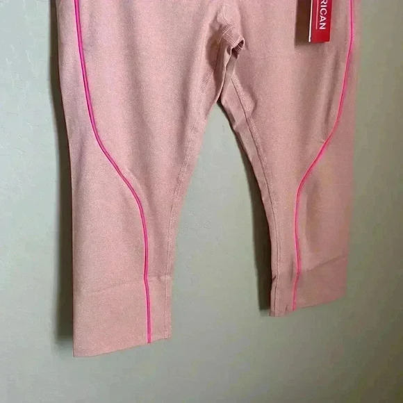 Good American‎ The Electric Feel Crop Legging Pink - Picture 5 of 14